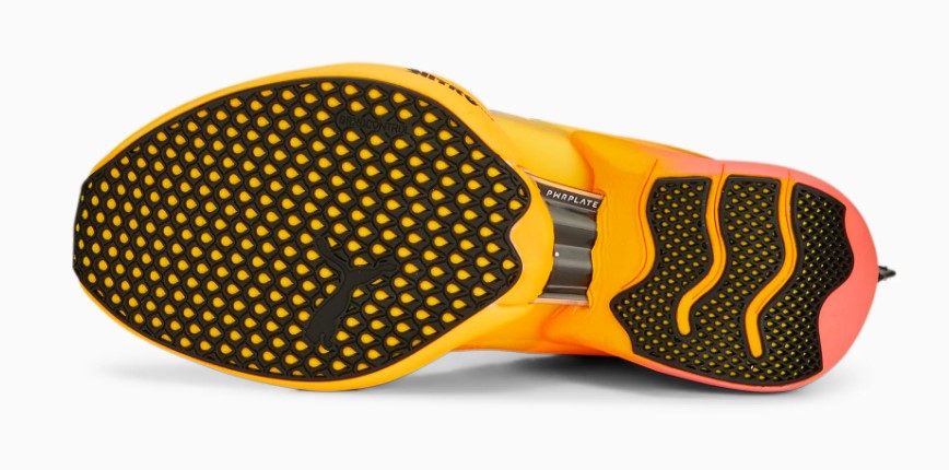 Sole of Puma Fast-R NITRO Elite Fireglow gym shoe